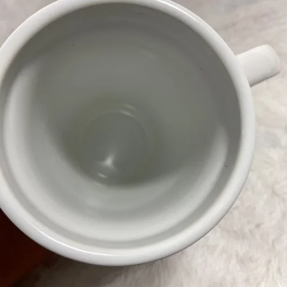 “A Whole Latté Happy” Hallmark Ceramic Travel Mug with lid Hallmark - Picture 5 of 8